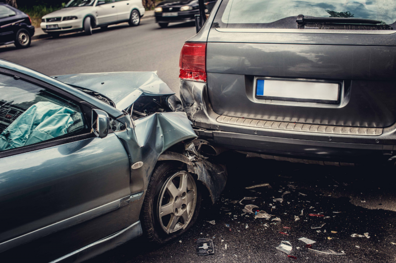 Faire appel à un avocat suite à un accident de la route causé par un conducteur sous l’emprise de l’alcool à Marseille